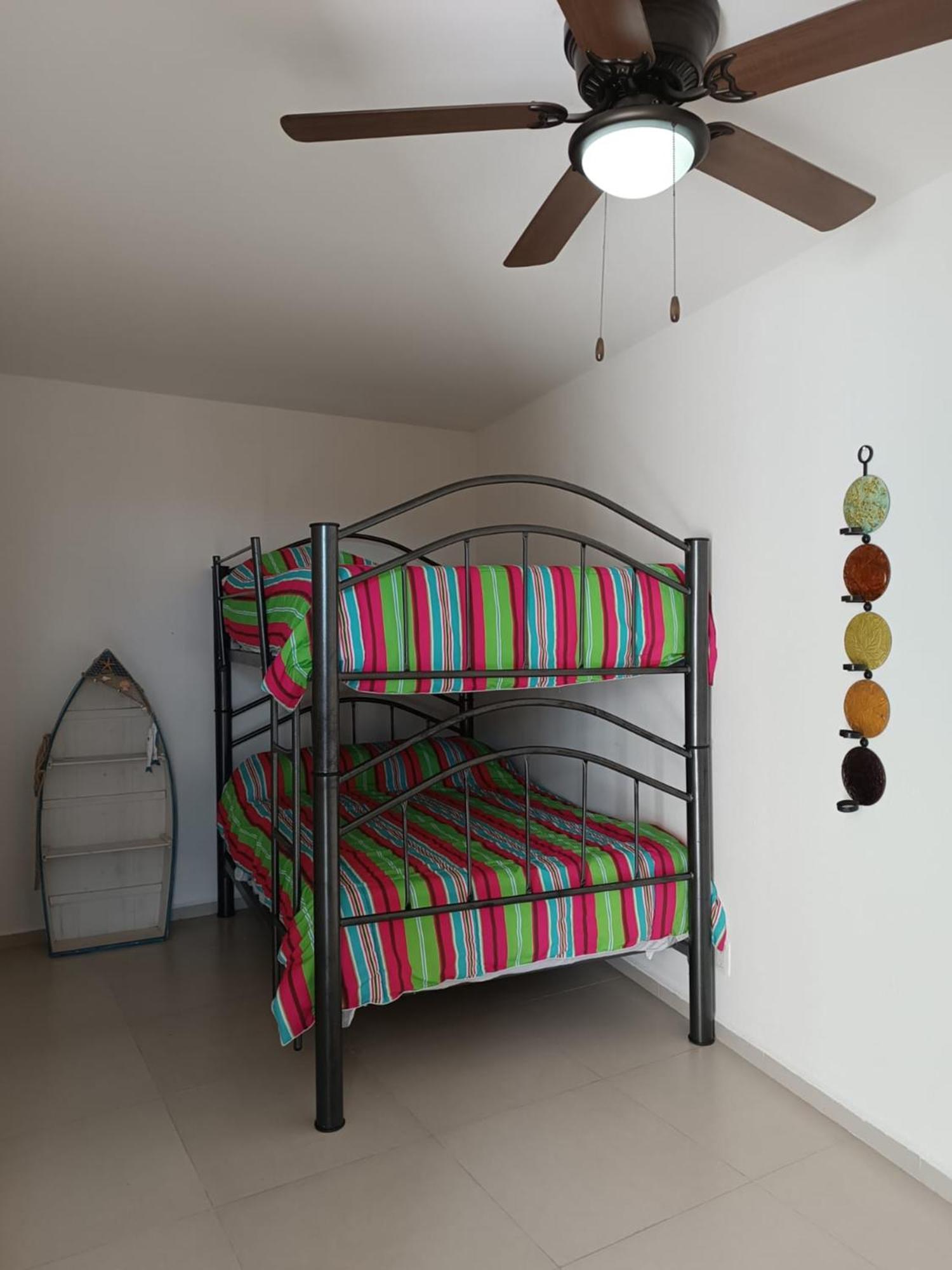 New Beachfront Luxury Apartments カンクン エクステリア 写真