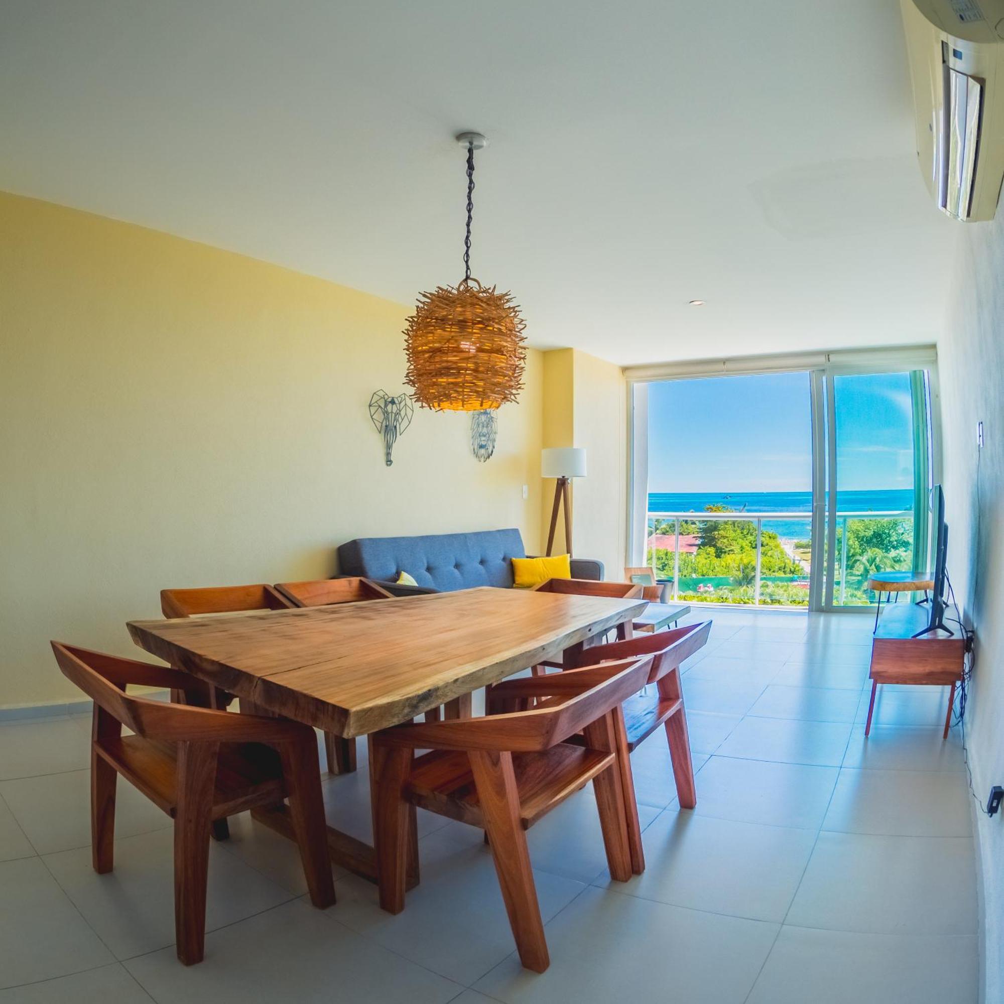 New Beachfront Luxury Apartments カンクン エクステリア 写真