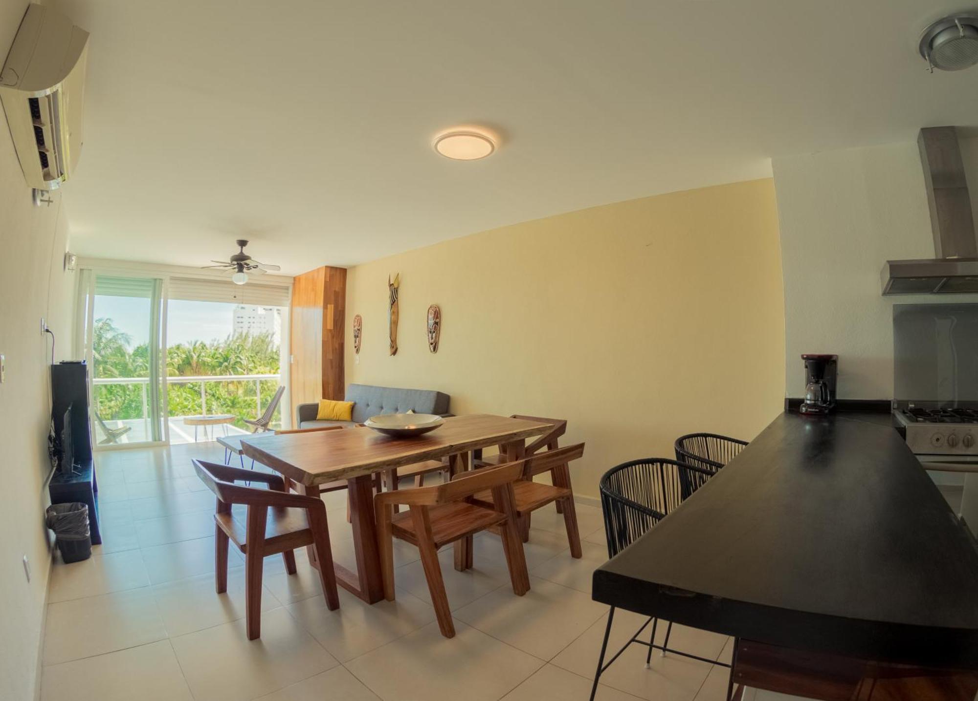 New Beachfront Luxury Apartments カンクン エクステリア 写真