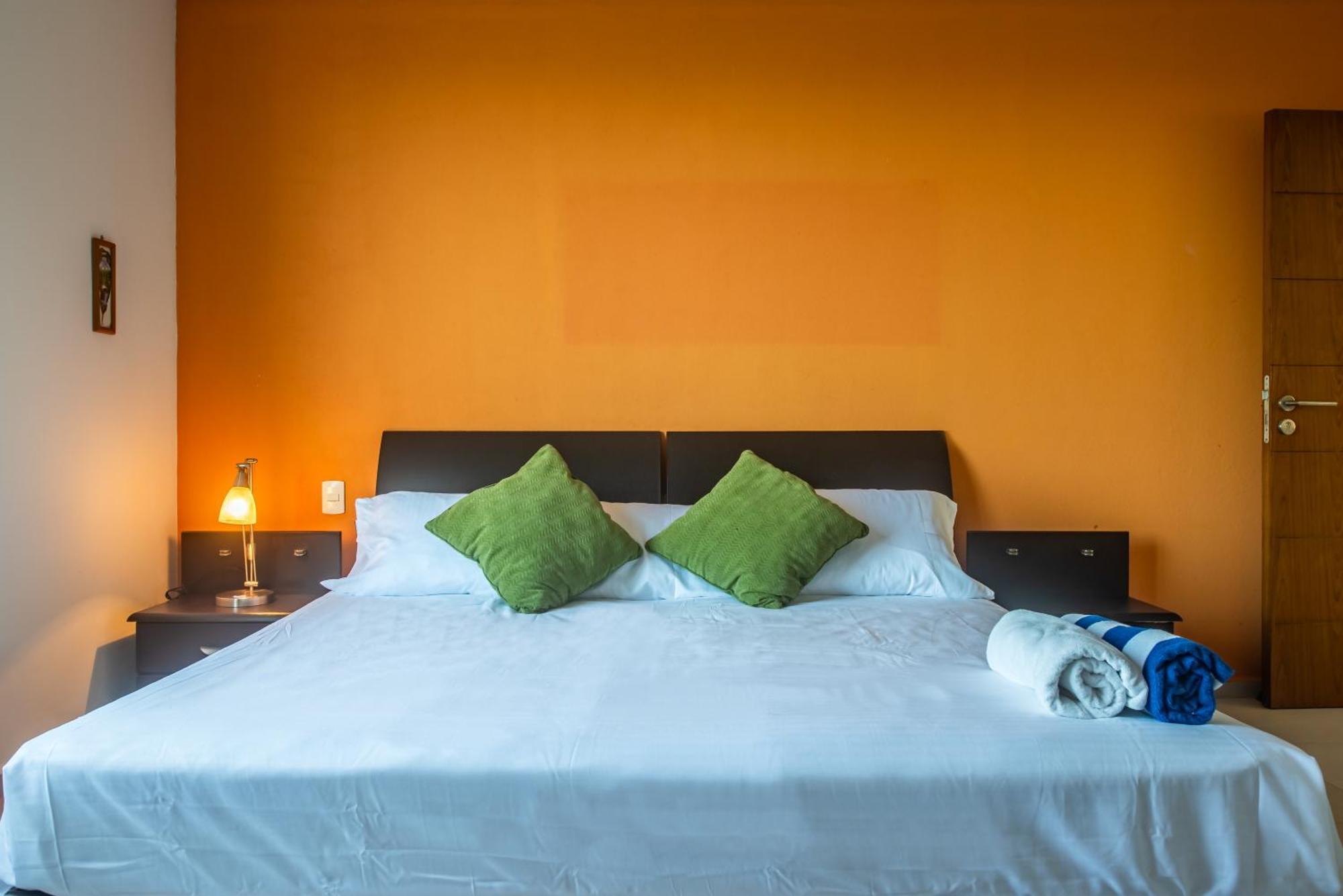 New Beachfront Luxury Apartments カンクン エクステリア 写真