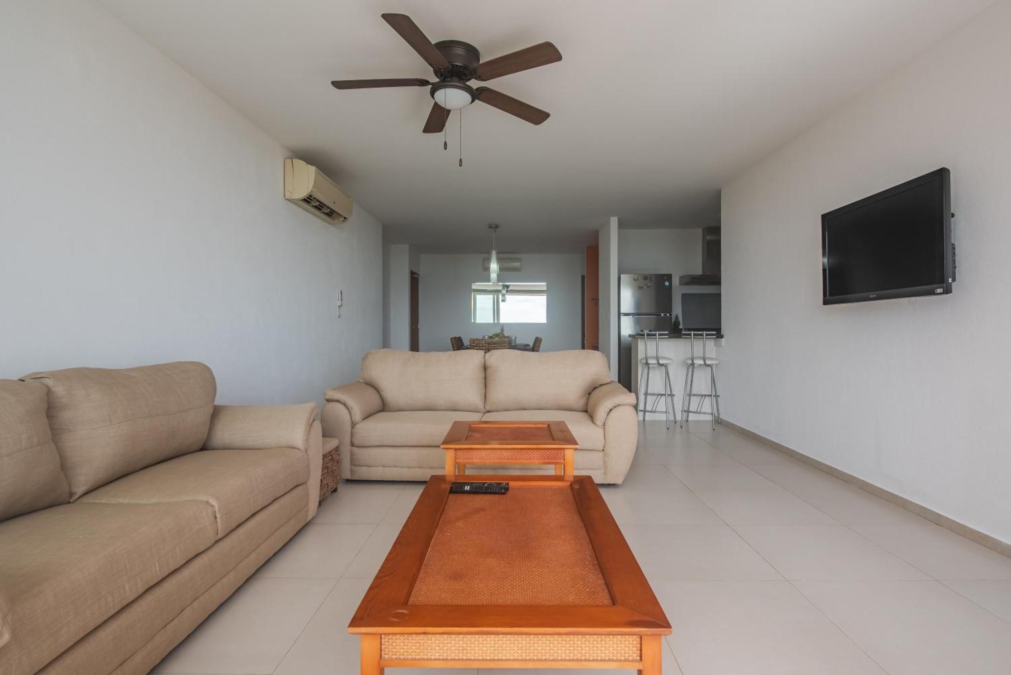 New Beachfront Luxury Apartments カンクン エクステリア 写真